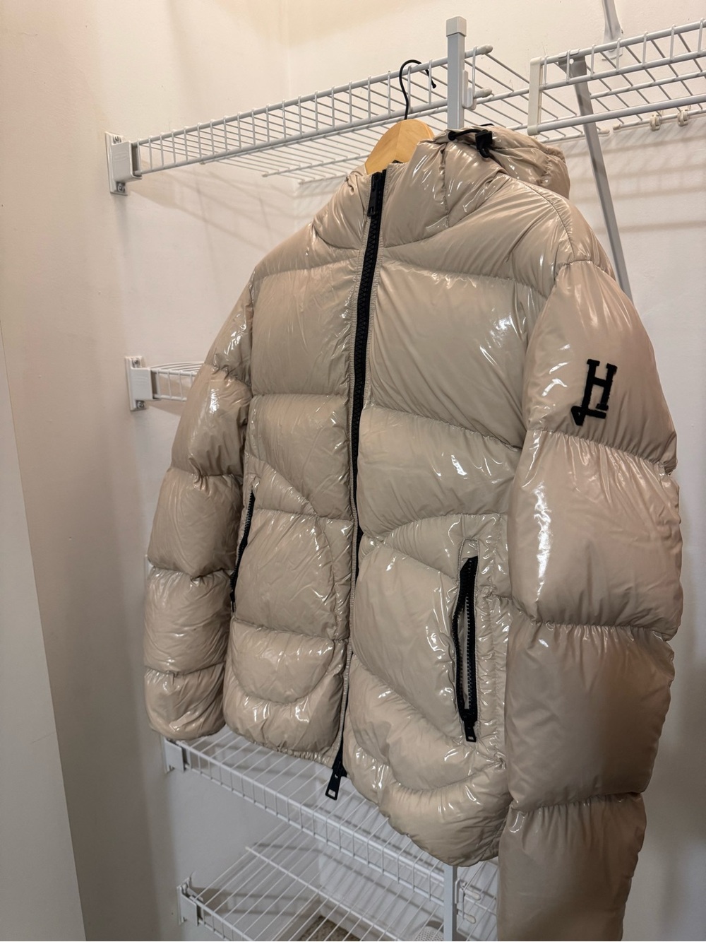 Herno Glossy Beige Puffer Jacket with Hood Men 48